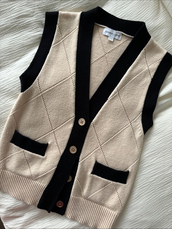 Gemma + Jayne Sweaters - Gemma + Jane Beige and Black Knit Button Vest